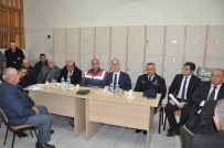 SÜLEYMAN CAN - Kaymakam Yaman, Muhtarlarla Bir Araya Geldi