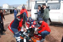 SİVİL SAVUNMA GÜNÜ - Tokat'ta Okulda Deprem Tatbikatı