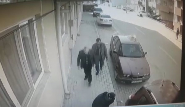 Kadın cinayeti kamerada