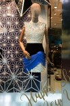 SWAROVSKI - 5 Bin Kristalden Yapılan Elbise 'Başarım Sensin Derneği' İçin Satışa Çıkarılacak