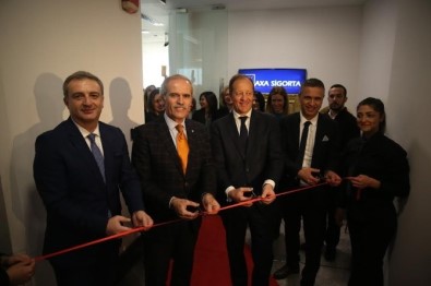 AXA Sigorta Marmara Bölge Müdürlüğü'nün Yeni Binasını Başkan Altepe Açtı