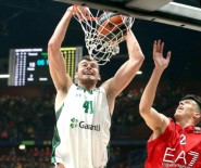 DARÜŞŞAFAKA DOĞUŞ - Daçka İtalya'da Kaybetti