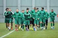 MUTLU TOPÇU - Özlüce'de Mutlu Topçu Rüzgarı