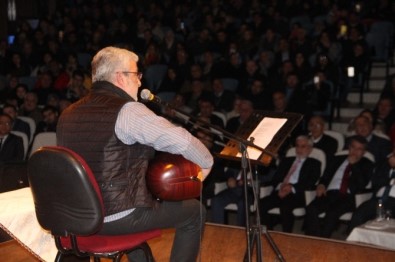 Elazığ'da 'Şehitlere Saygı Konseri'