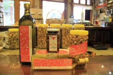 Sevgililer Günü'nde Zeytinyağı Paketi