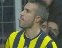 ROBİN VAN PERSİE - Van Persie'den kızdıran hareket