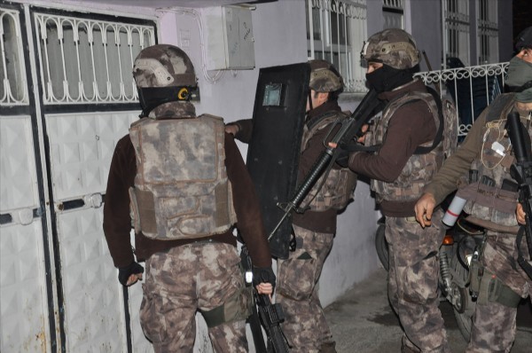 DEAŞ'a 29 ilde operasyon: 748 gözaltı