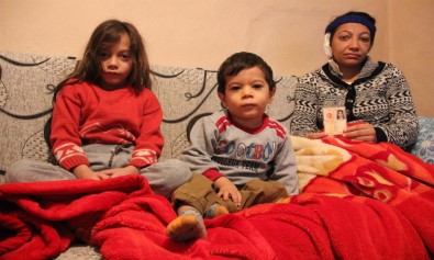 Nakil Bekleyen Annenin Tek Hayali Çocuklarını Büyütmek