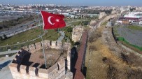 AHMET DINÇ - İstanbul'un Can Çekişen Surları Havadan Görüntülendi