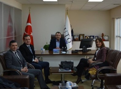Yapı Kredi Bankası Yöneticileri KUTO Başkanı Serdar Akdoğan'ı Ziyaret Etti