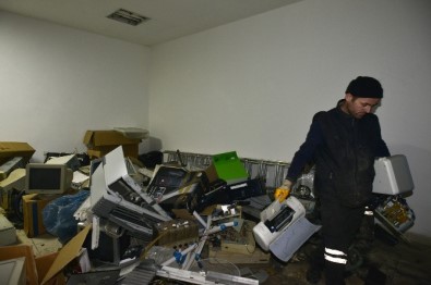 Tepebaşı Belediyesi'nin Elektrikli Ve Elektronik Atıklar Konusundaki Çalışmaları