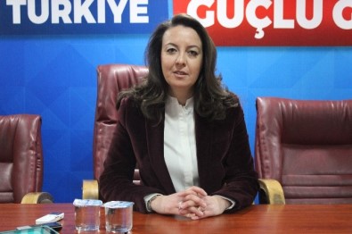 AK Parti Eskişehir İl Kadın Kolları Başkanı Özlem Yalçın'dan İlk Basın Açıklaması