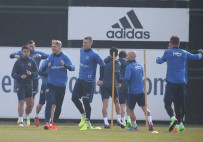 CAN BARTU - Bursaspor Maçı Hazırlıkları Advocaat'sız Sürdürdü