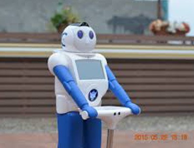 Çin'de yapay zekalı robot insanları yendi