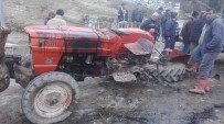 Traktörle Otomobil Çarpıştı Açıklaması 5 Yaralı