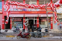 HAŞIM KıLıÇ - Viranşehir De Kaymakam Cimşit Mobilya Mağazanın Açılışını Yaptı