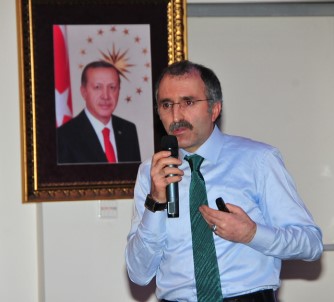 Yavilioğlu, 'Halkı Yönetimin Merkezine Koyuyoruz'