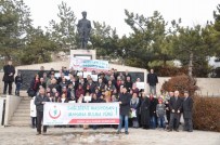 HAREKETSİZLİK - Yozgat Şivesi İle Hazırlanan 'Sağlığını Masiyosan Mahana Bulma Yürü' Pankartı Dikkat Çekti
