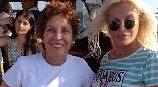 Ünlü yönetmen hayatını kaybetti