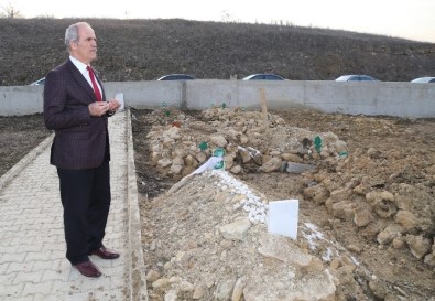 İnegöl'ün Yeni Mezarlığına Definler Başladı