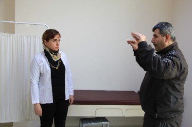 İranlı Doktor Malatya'daki Parkinson Hastalarının Umudu Oldu