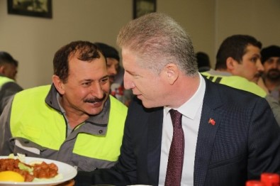 Vali Gül, Çimento Ve Beton Travers Fabrikası'nı Gezdi