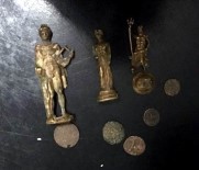 TARİHİ ESER KAÇAKÇILIĞI - 35 Sikke, 3 Altın Heykel Ele Geçirildi