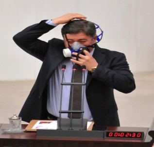 CHP'li Vekilden Meclis Kürsüsünde Maskeli Eylem