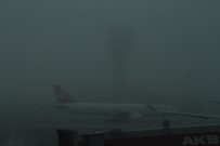 İstanbul'da Sis Hava Trafiğini Vurdu