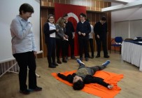 ŞULE YÜKSEL ŞENLER - Karesi'de İlk Yardım Eğitimi