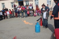 Toplum Destekli Polislerden Öğrencilere Yönelik 'Acil Durum' Projesi