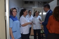 TEBRİK KARTI - Barçın, Hastanelerde 8 Mart Dünya Kadınlar Günü'nü Kutladı