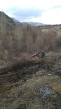 HEKİMHAN - Traktör Elektrik Direğine Çarpınca Yangın Çıktı
