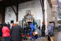 HACI BAYRAM - YGS'ye Son 2 Gün Kala Öğrenciler Hacı Bayram Veli Hazretleri Türbesi'nde Dua Etti