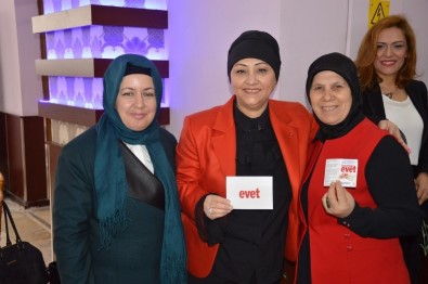 AK Partili Kadınlar Referanduma Kadar Sahada Olacak
