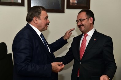 Bakan Eroğlu, 'Uşak Belediyesi'nin Dev Projelerine Daima Destek Olacağız'