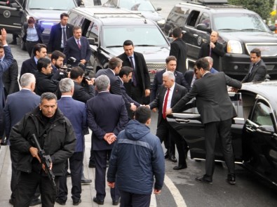 Başbakan Binali Yıldırım, AK Parti İstanbul İl Başkanlığı'nda