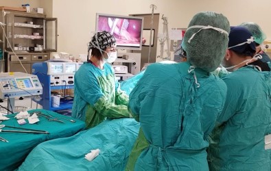 Bölgenin İlk Bölgesel Anestezili Safra Kesesi Ameliyatı Tatvan'da Gerçekleştirildi