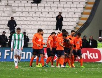 İSTANBUL BAŞAKŞEHİRSPOR - Başakşehir zirve takibini sürdürüyor!