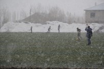 KAZMA KÜREK - Başkale Kar Yağışı