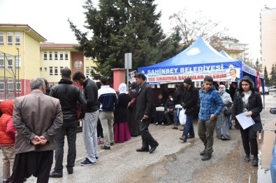 Şahinbey Belediyesi YGS´Ye Giren Öğrencileri Ve Ailelerini Unutmadı