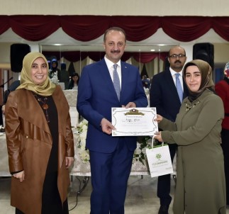 Aile Akademisi'nde Sertifika Heyecanı