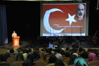 BEÜ'de İstiklal Marşının 96. Yılı Nedeniyle Konferans Düzenlendi