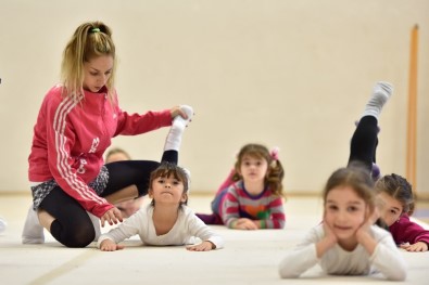Geleceğin Cimnastikçileri Muratpaşa'da Yetişiyor