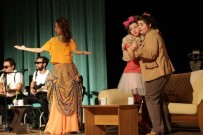 KADINLAR GÜNÜ - Ka(E)Derli Kadınlar Kulübü Seyirci İle Buluştu