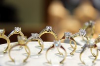 Kuyumcuların Başı 'Altında İndirim' Mesajları İle Dertte