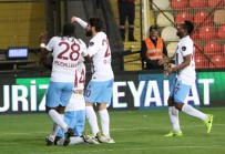 CEM SATMAN - Trabzonspor Deplasmanda Coştu Açıklaması 3 Puan 3 Golle Geldi