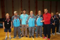 SERVET TAZEGÜL - Başkan Tuna, Masa Tenisi Turnuvası'nda Sporculara Destek Verdi