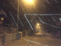 KAZMA KÜREK - Erzincan'da Kar Yağışı