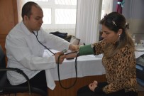 Aliağa'da Öğrenciler 'İzmir Sana Kanım Feda' Dedi